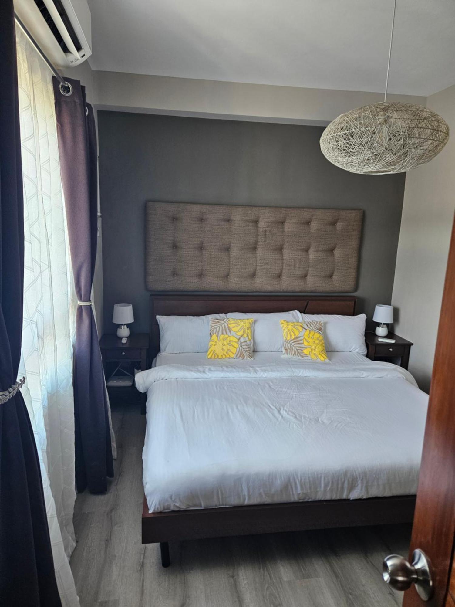 2-Bedroom Boutique City Condo - Newly Renovated! Cebu Luaran gambar