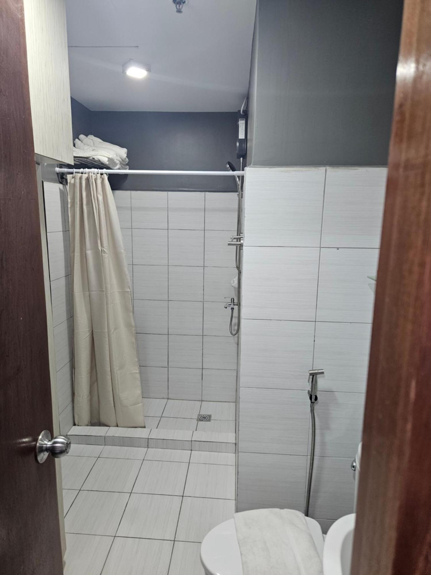 2-Bedroom Boutique City Condo - Newly Renovated! Cebu Luaran gambar