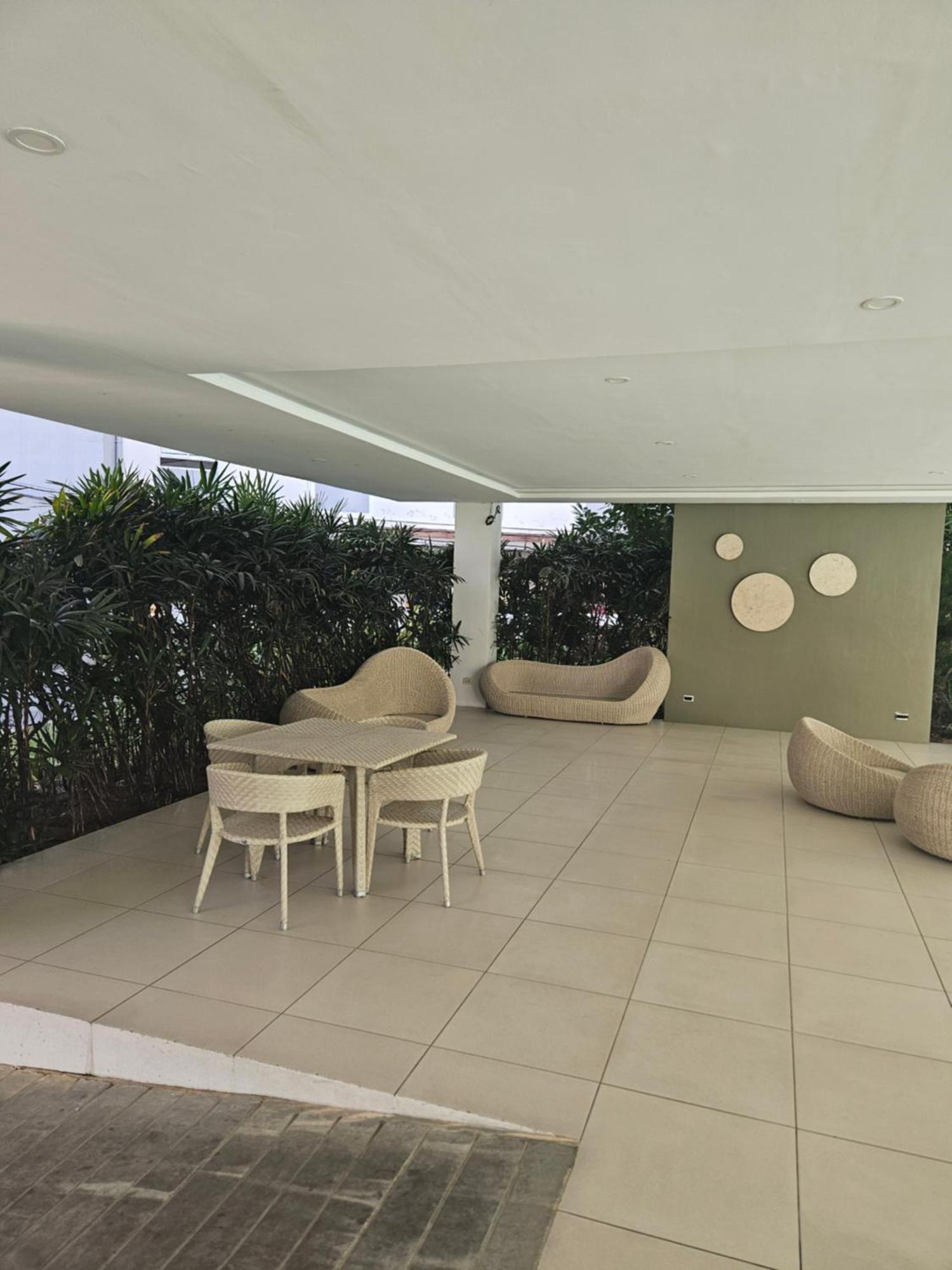 2-Bedroom Boutique City Condo - Newly Renovated! Cebu Luaran gambar